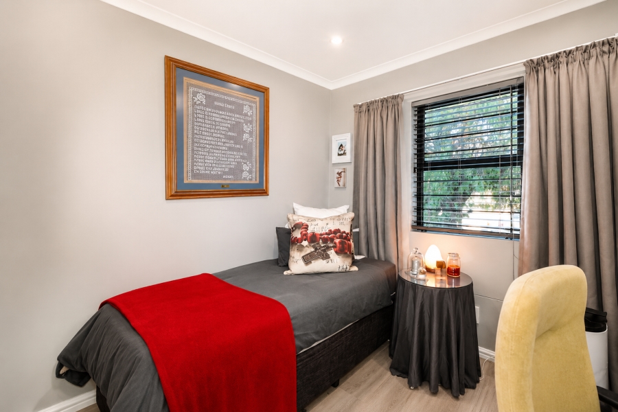 2 Bedroom Property for Sale in Table View Western Cape